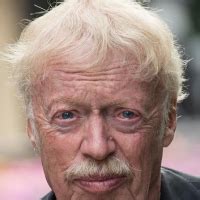 philip hampson knight|Phil Knight & family .